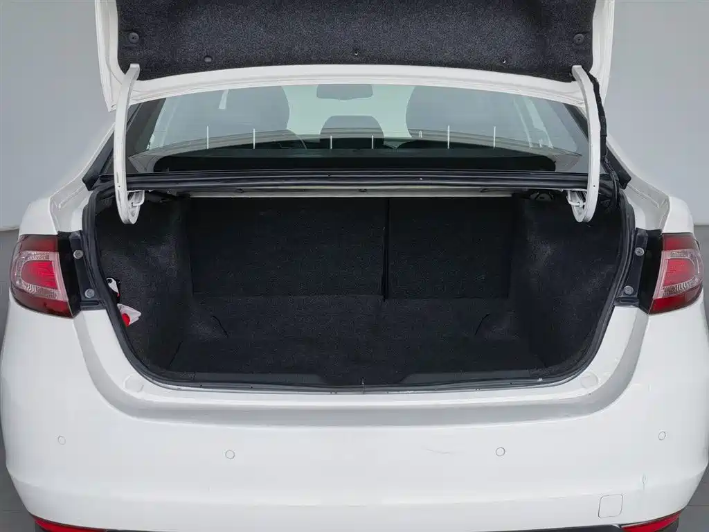 Fiat Viaggio 2016 — фото 16