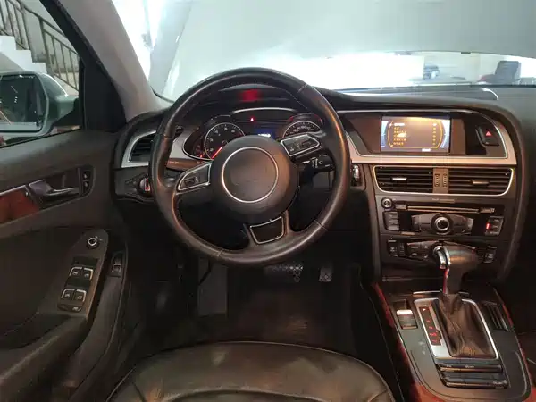 Audi A4L 2013