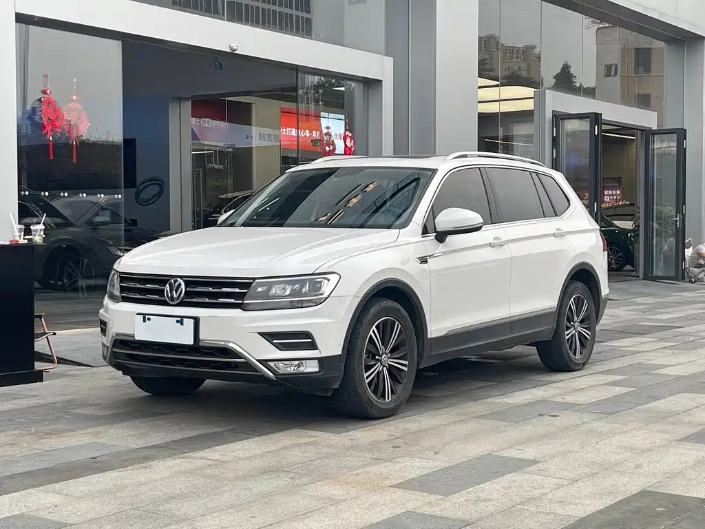 Volkswagen Tiguan L 2020 — фото 22