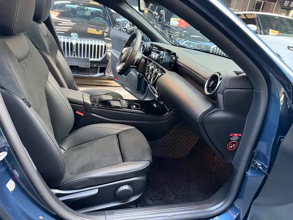 Mercedes-Benz A-Class 2019 — фото 20