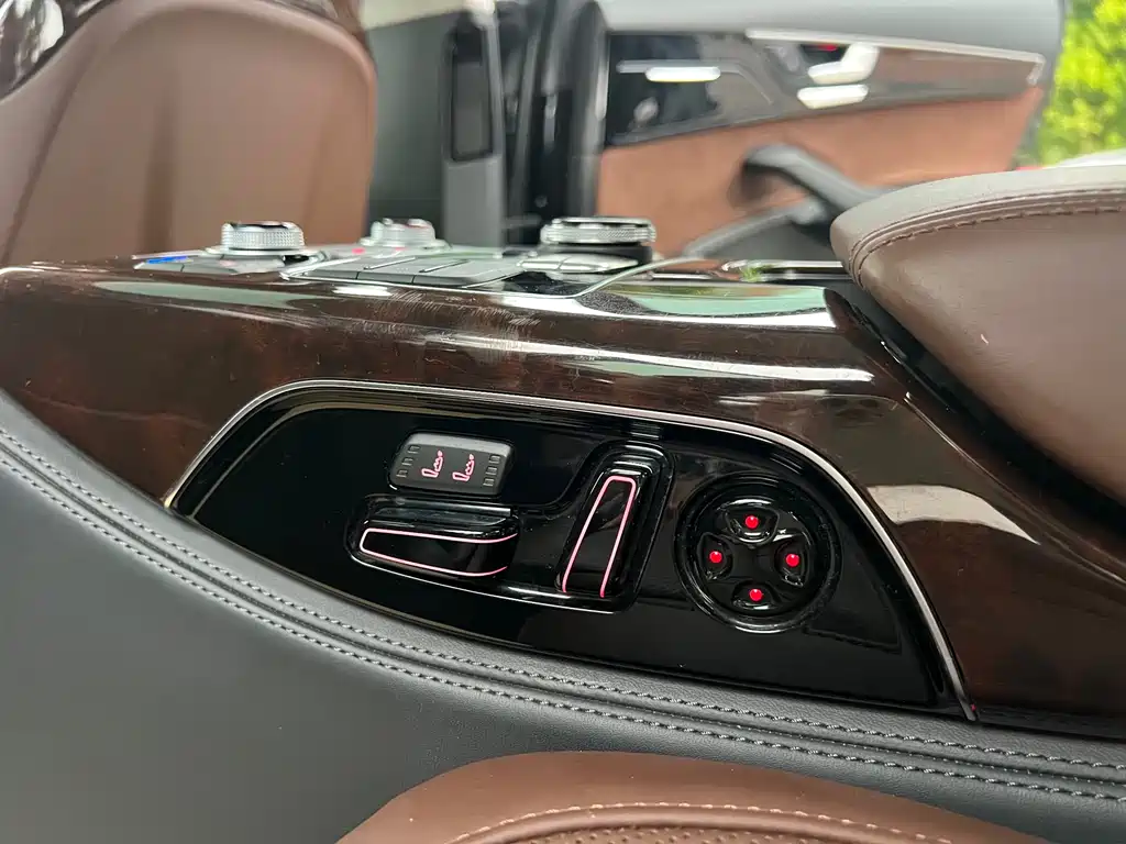 Audi A8 2015