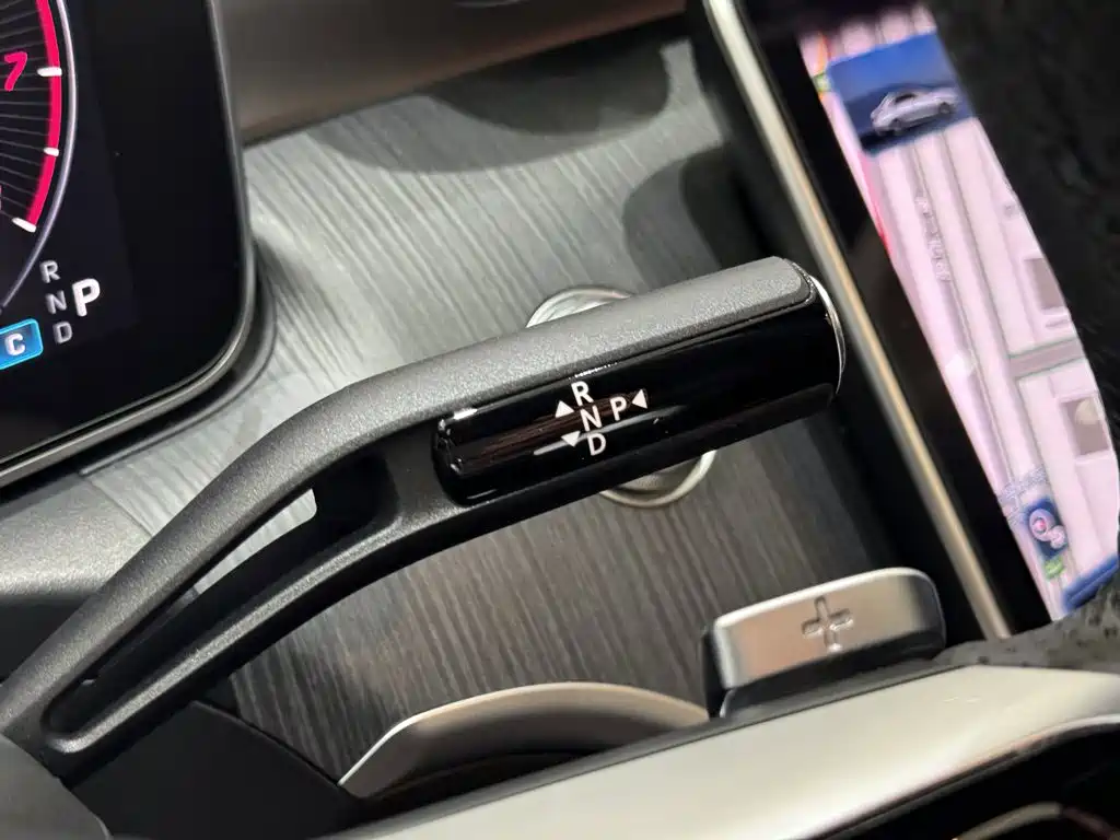 Mercedes-Benz C-Class 2024