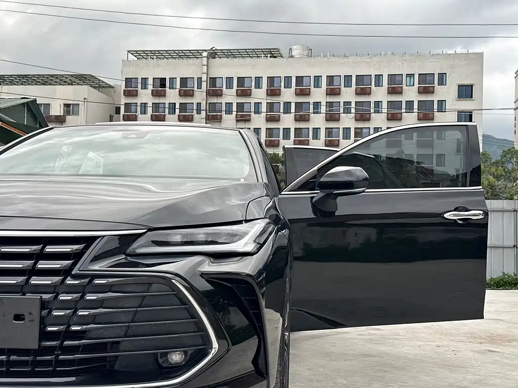 Toyota Avalon 2023 — фото 18