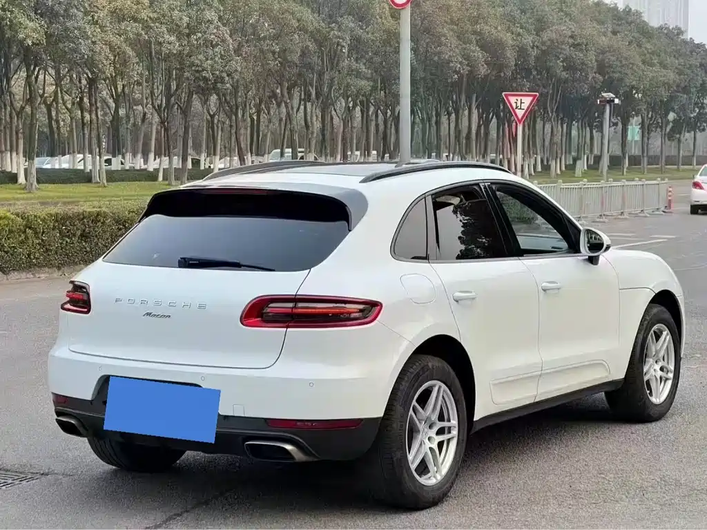 Porsche Macan 2016 — фото 8