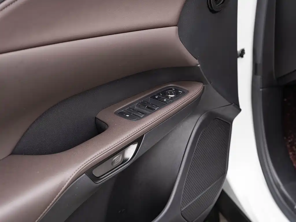 Lexus RX 2023 — фото 19