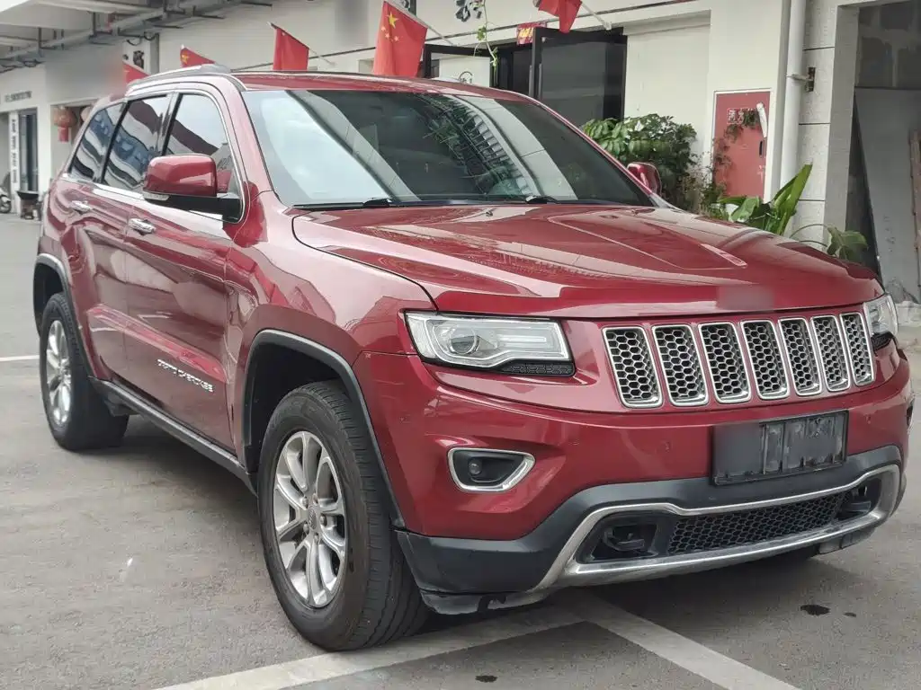 Jeep Grand Cherokee 2017 — фото 23