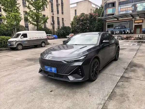 Changan UNI-V 2022