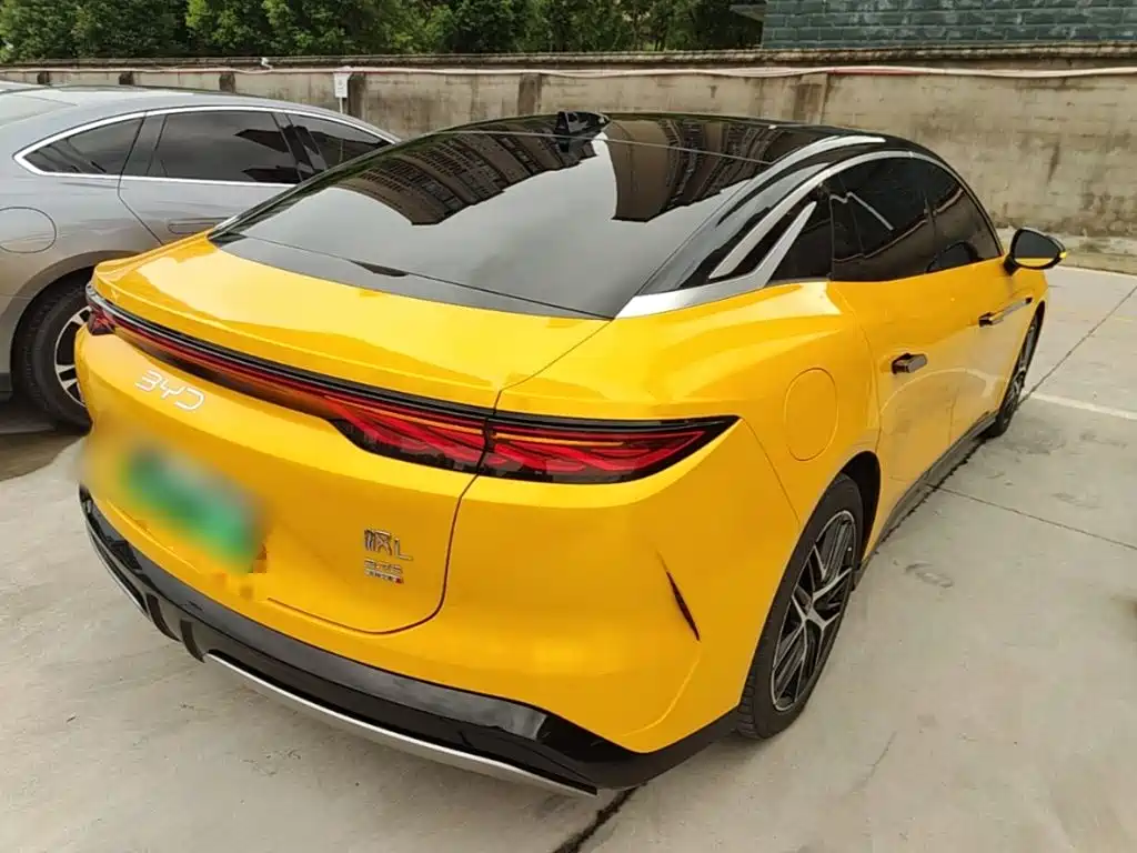 BYD Han L 2025