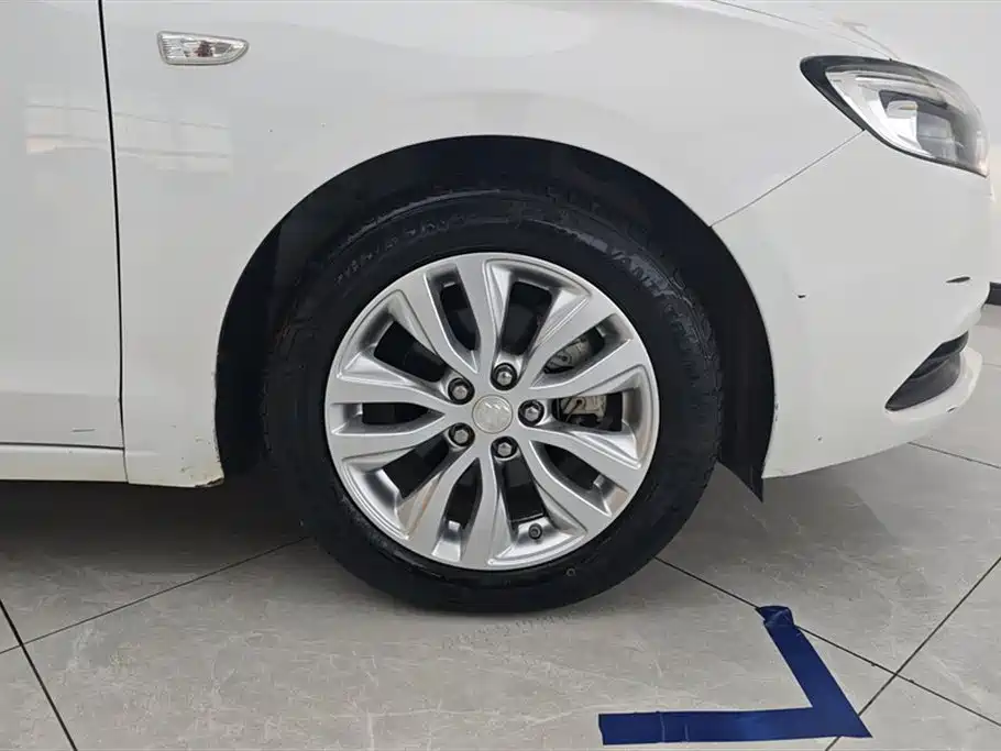 Buick Excelle 2022
