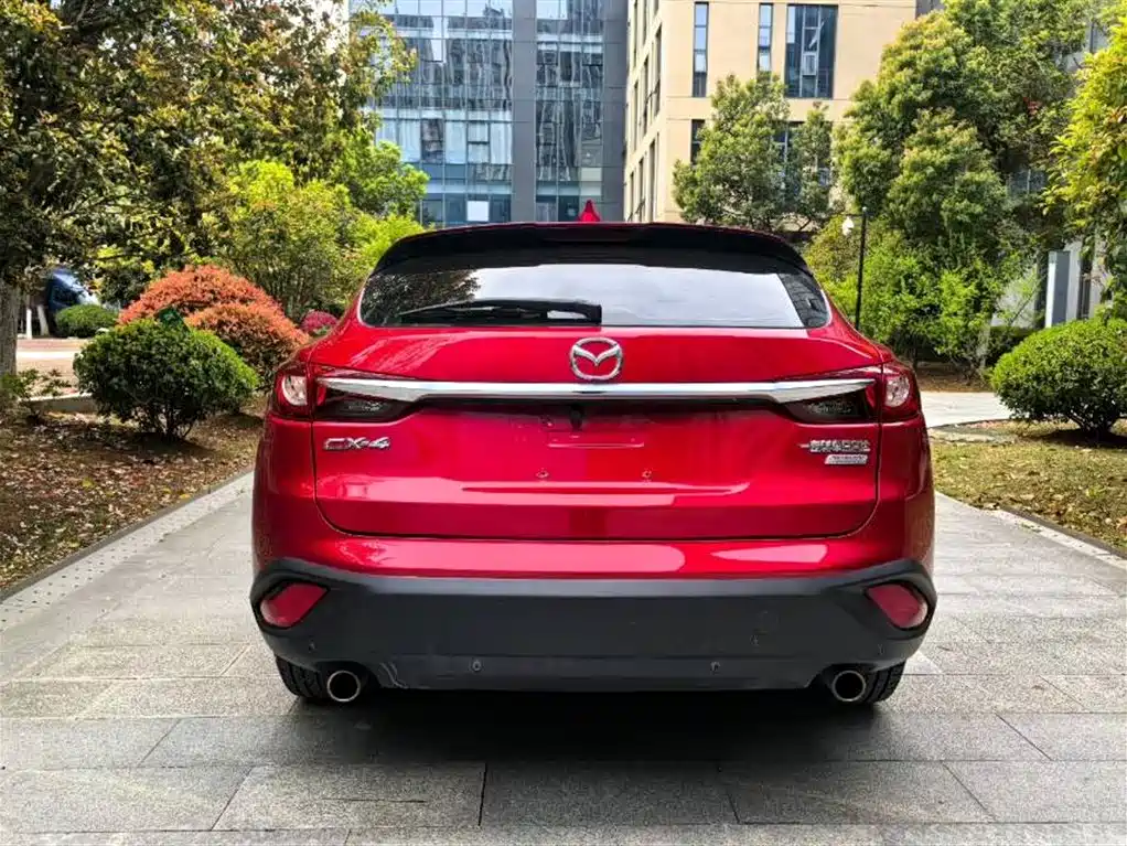 Mazda CX-4 2018 — фото 8