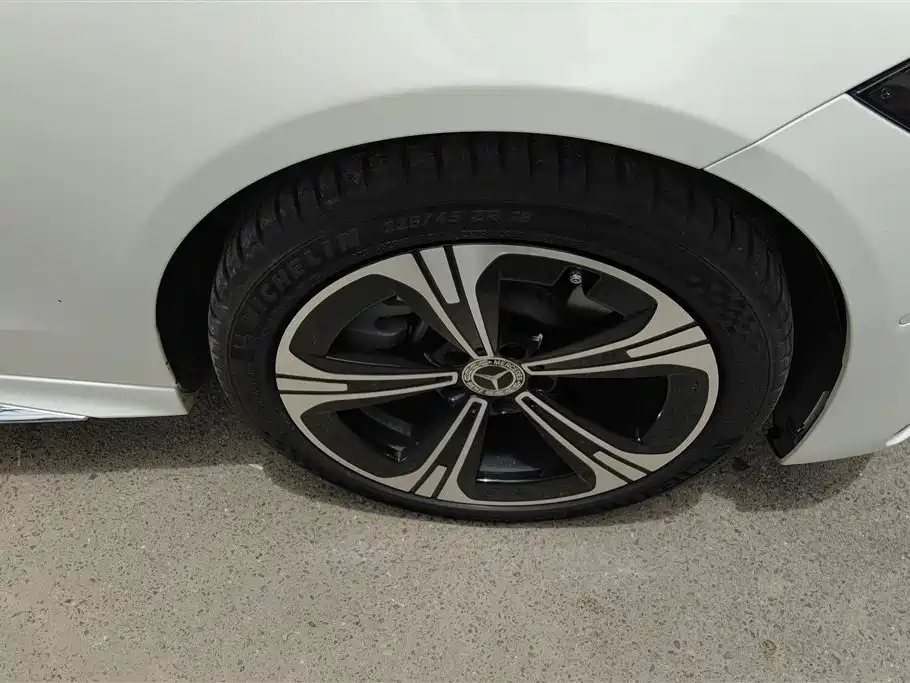 Mercedes-Benz C-Class 2022