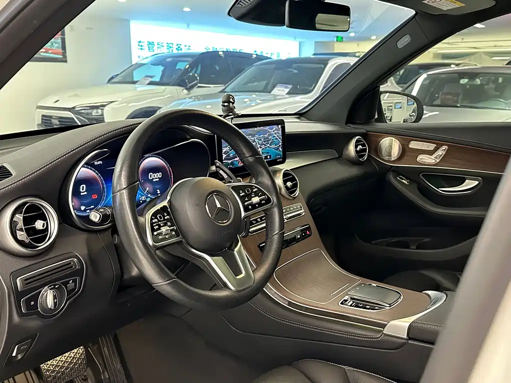 Mercedes-Benz GLC 2021 — фото 10