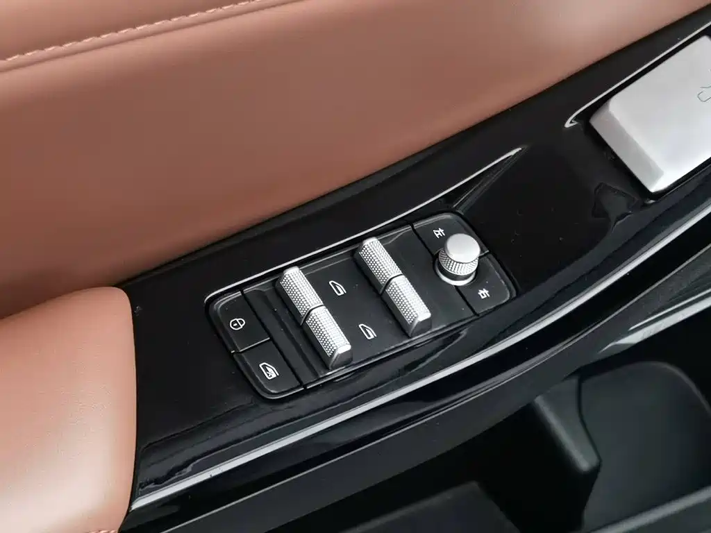 Geely Galaxy L6 2025 — фото 9