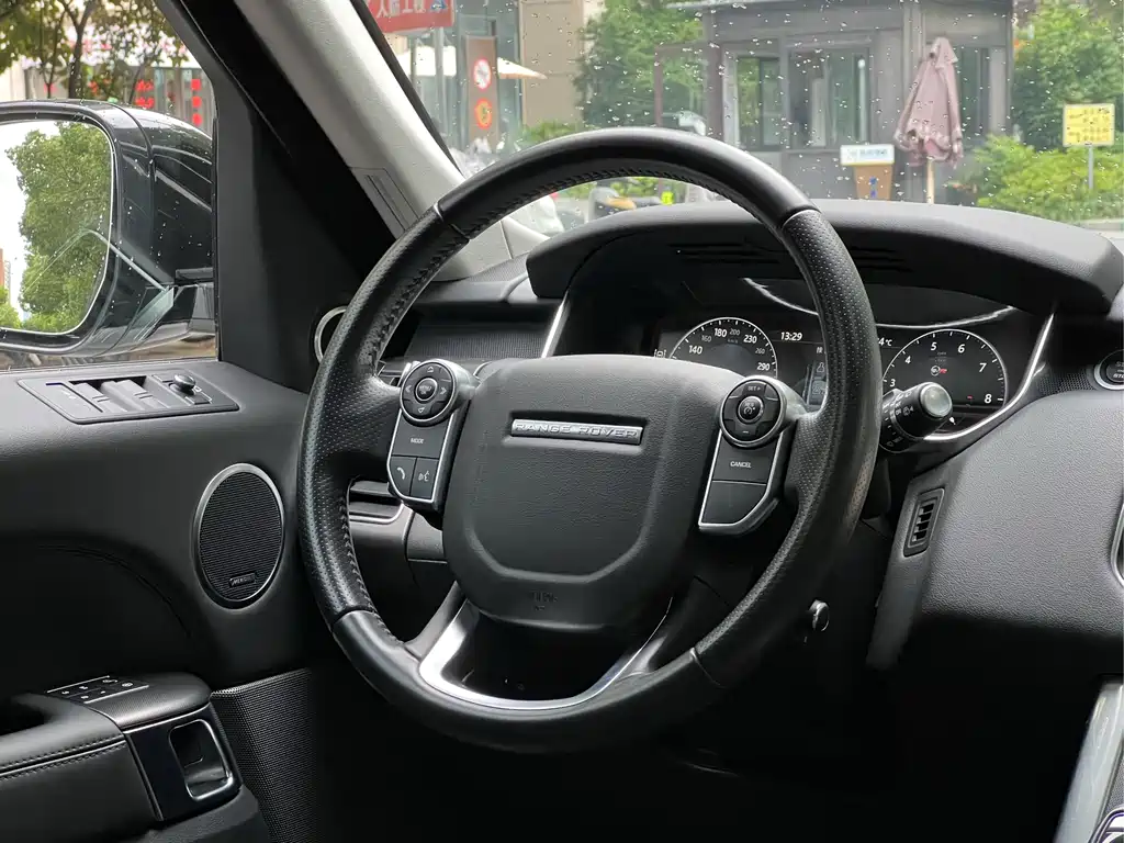 Land Rover Sport 2017 — фото 11