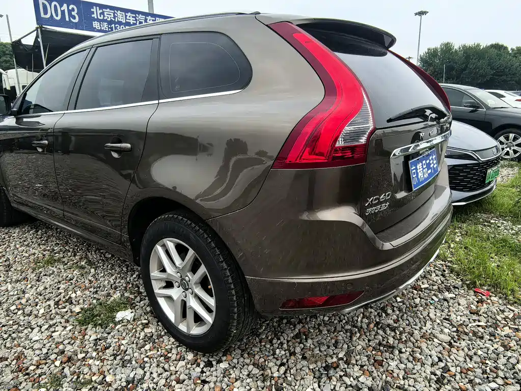 Volvo XC60 2016 — фото 6