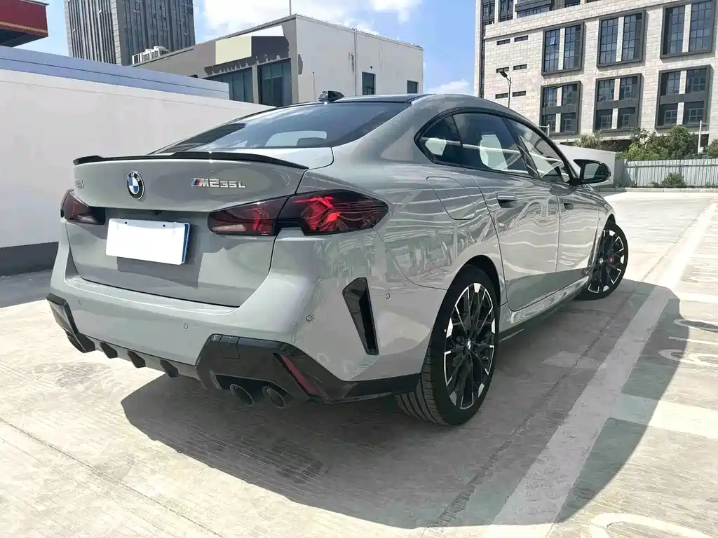 BMW M235L 2025 — фото 13