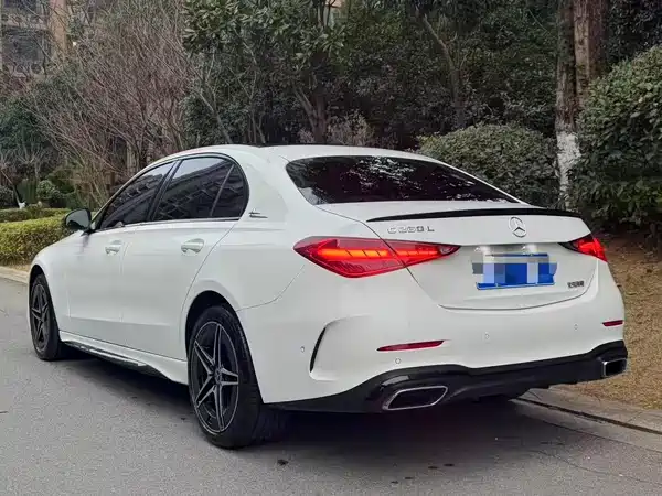 Mercedes-Benz C-Class 2025