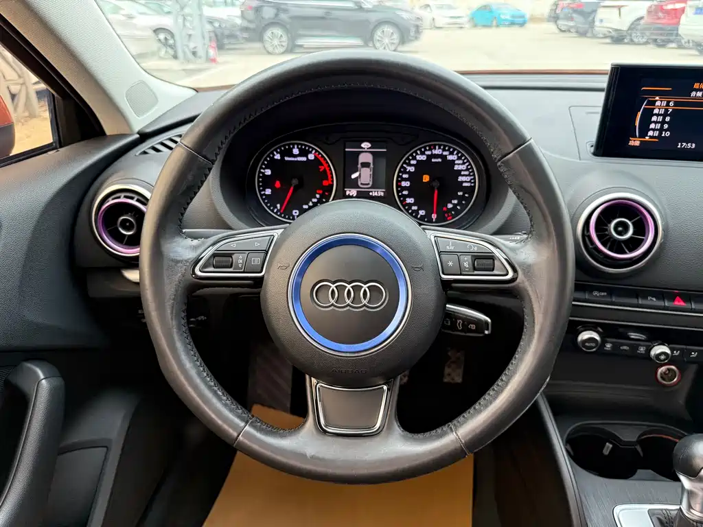 Audi A3 2015 — фото 11