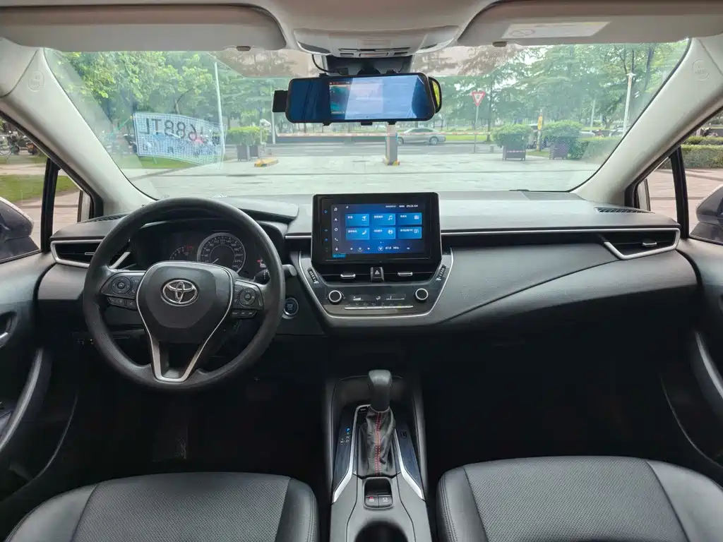 Toyota Corolla 2021 — фото 10