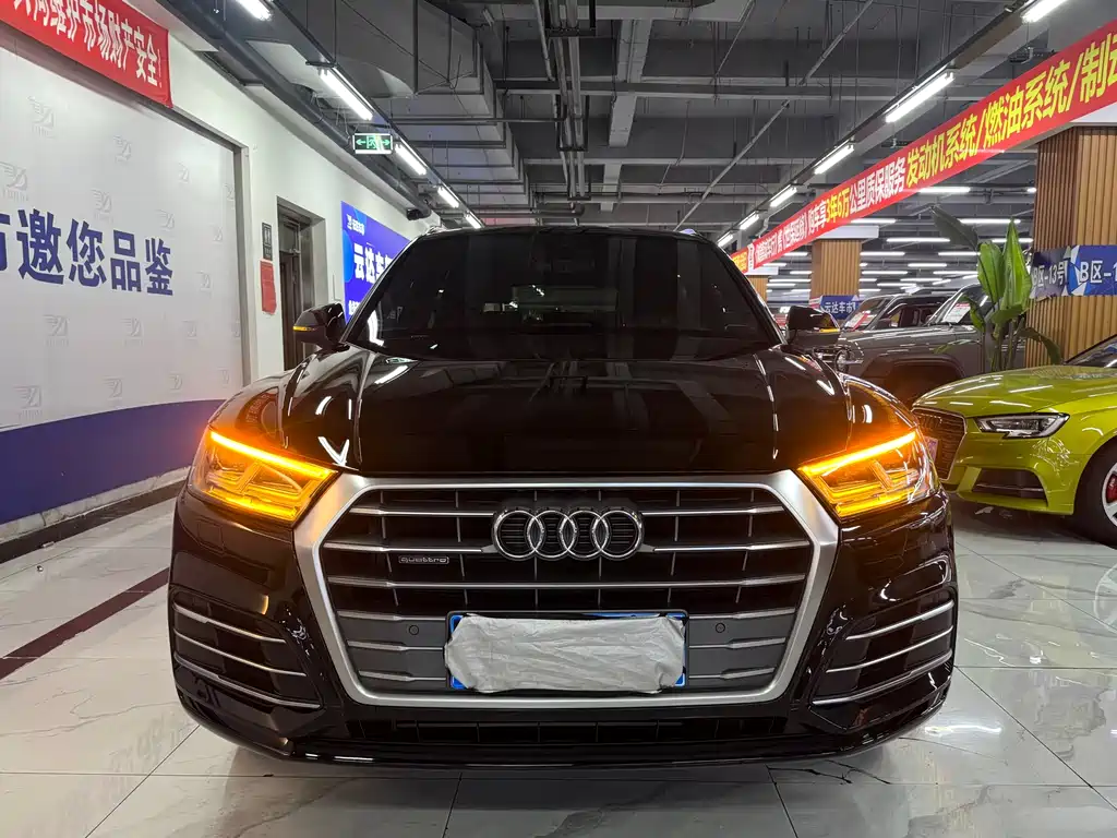 Audi Q5L 2019 — фото 2