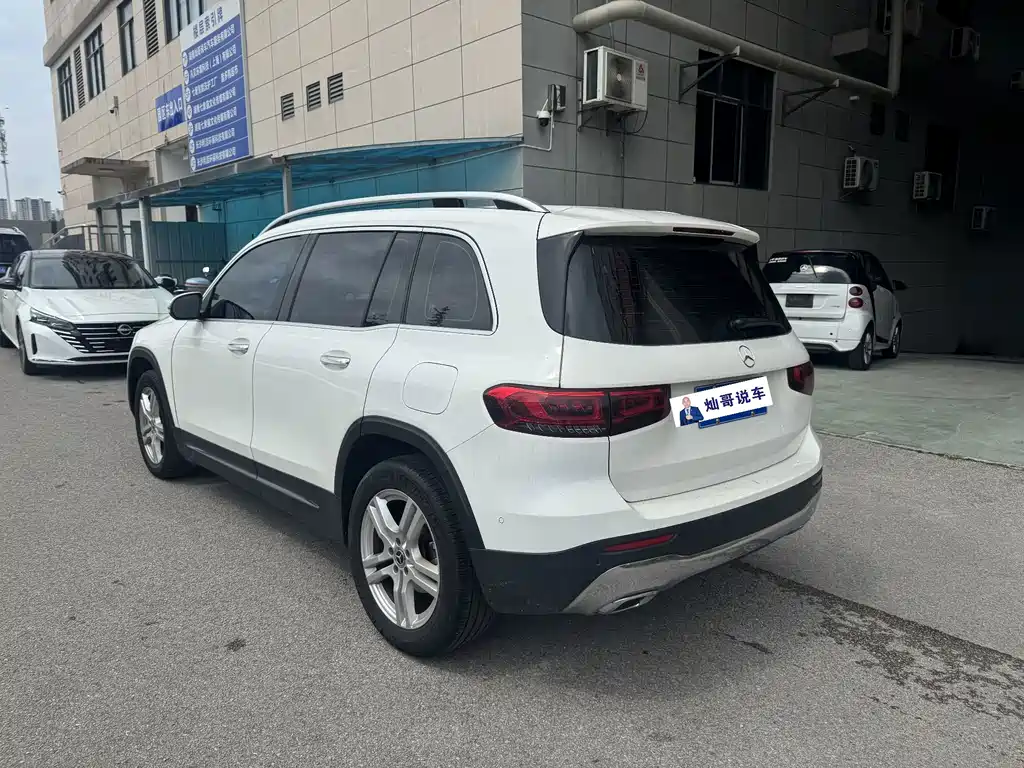 Mercedes-Benz GLB 2021
