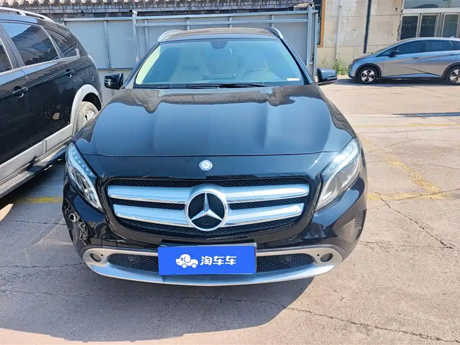 Mercedes-Benz GLA 2015 — фото 2
