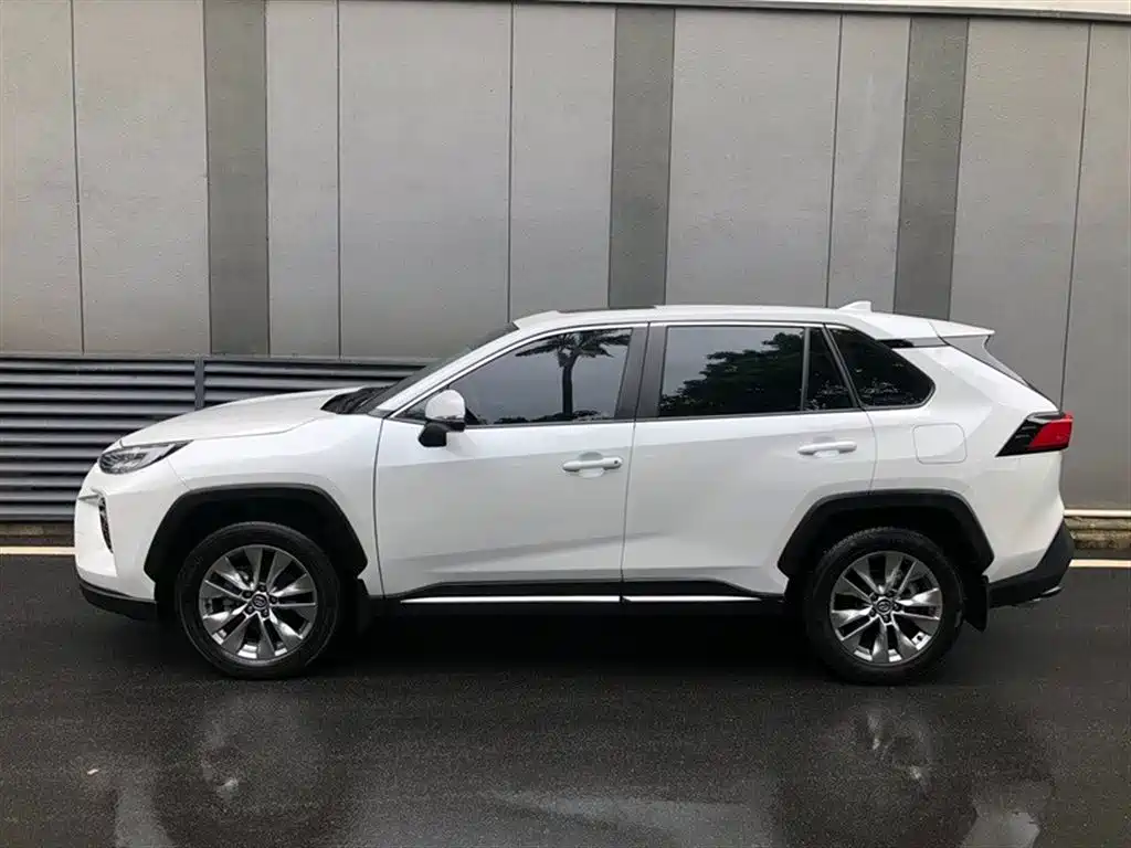 Toyota Wildlander 2024 — фото 12