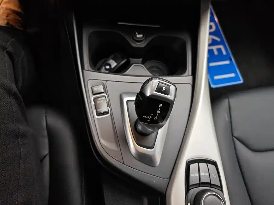 BMW 1 Series 2014 — фото 16