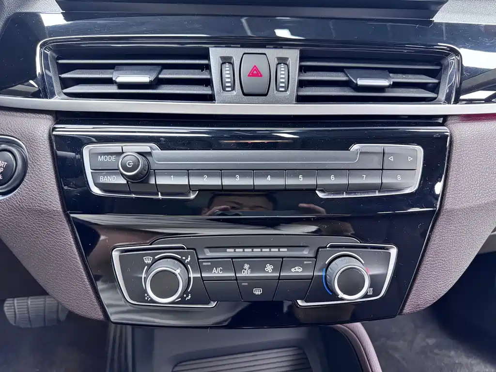 BMW X1 2022 — фото 19