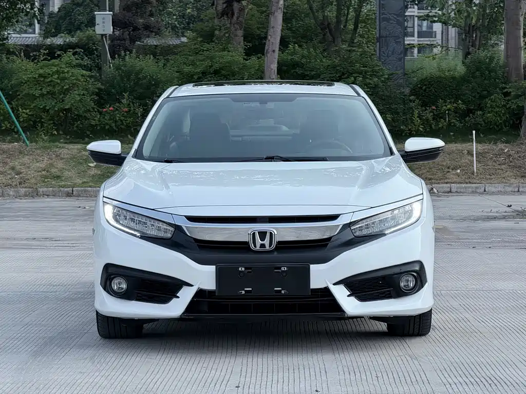 Honda Civic 2019 — фото 2