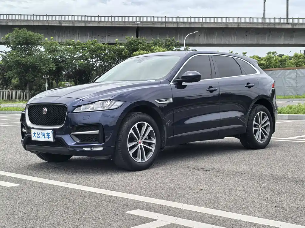 Jaguar F-PACE 2018 — фото 1