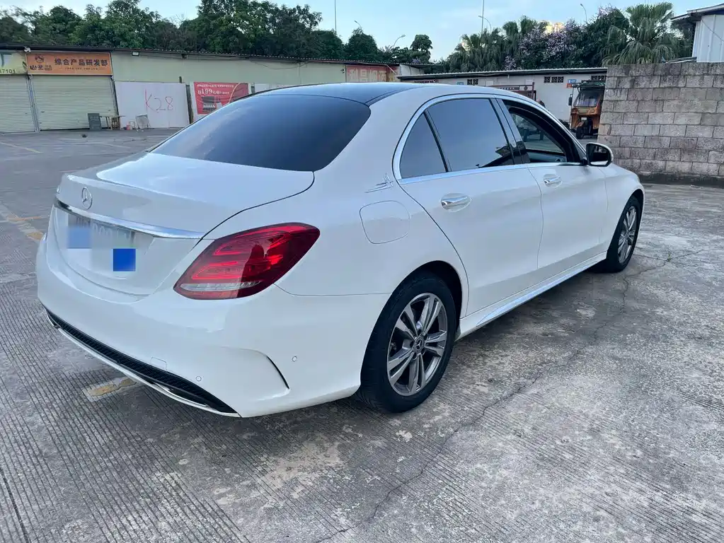 Mercedes-Benz C-Class 2017 — фото 4