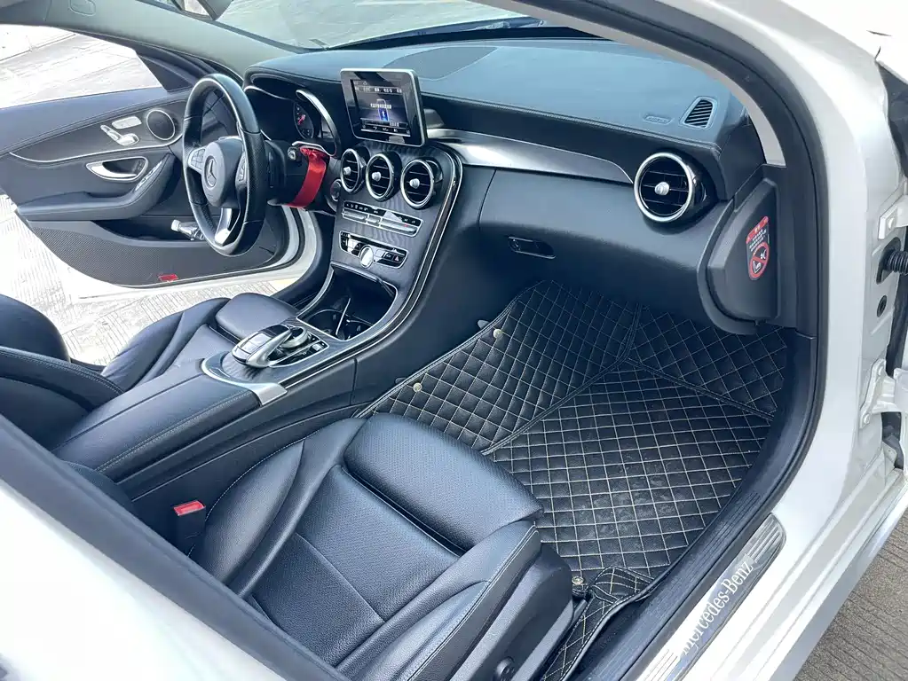 Mercedes-Benz C-Class 2017 — фото 6