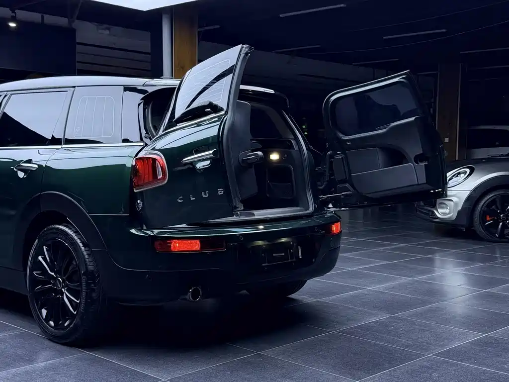 MINI Clubman 2017 — фото 8