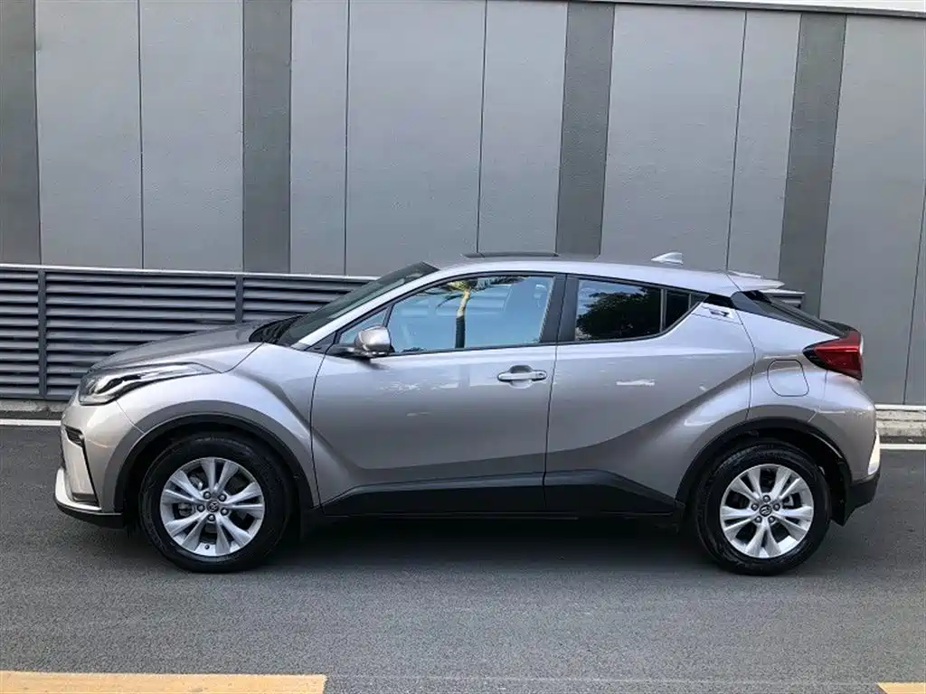 Toyota IZOA 2022 — фото 12