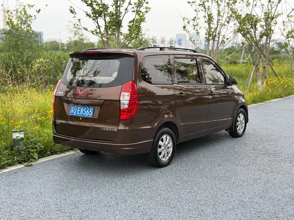 Wuling Hongguang 2018 — фото 4