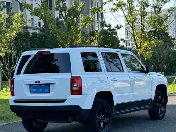 Jeep Freelancer 2014
