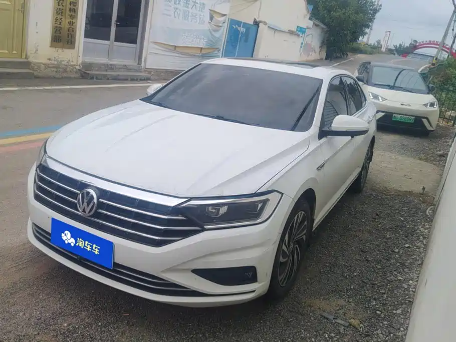 Volkswagen Sagitar 2022