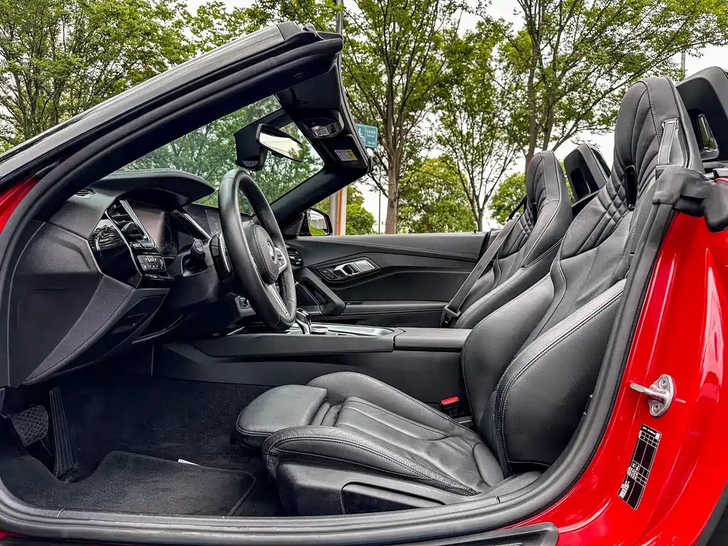 BMW Z4 2023 — фото 13