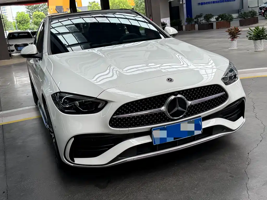 Mercedes-Benz C-Class 2023