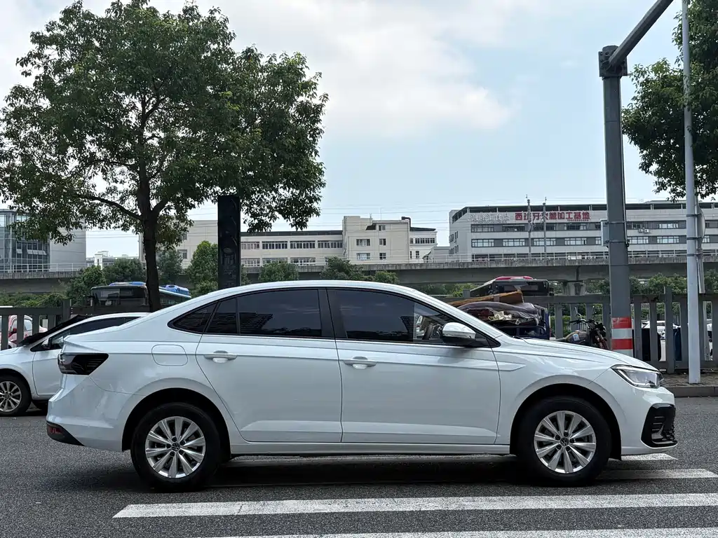 Volkswagen Lavida 2024