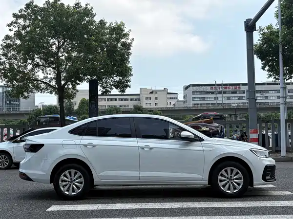 Volkswagen Lavida 2024