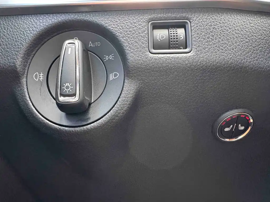 Skoda Kamiq 2023 — фото 11