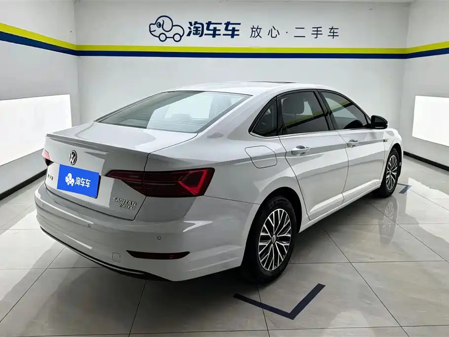 Volkswagen Sagitar 2020