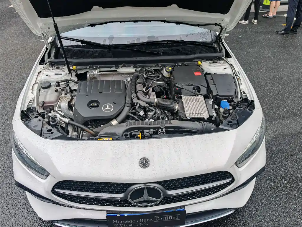 Mercedes-Benz A-Class 2024 — фото 12