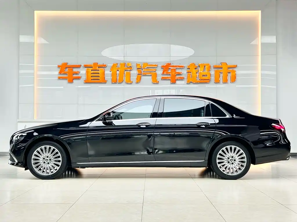 Mercedes-Benz E-Class 2022