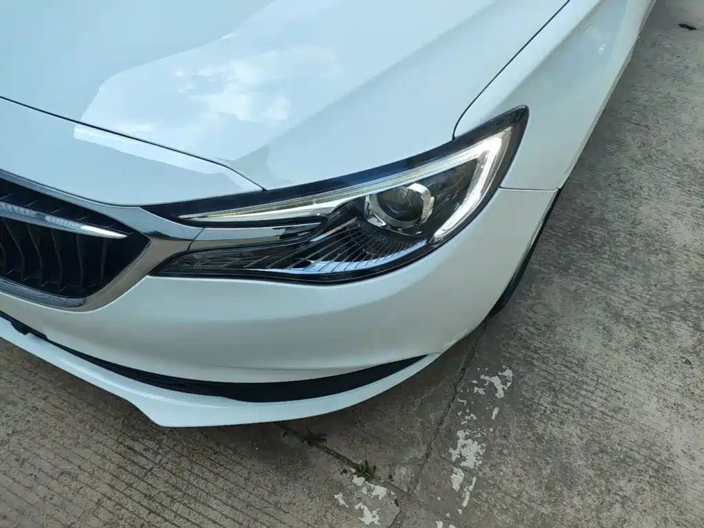 Buick Excelle 2018 — фото 24