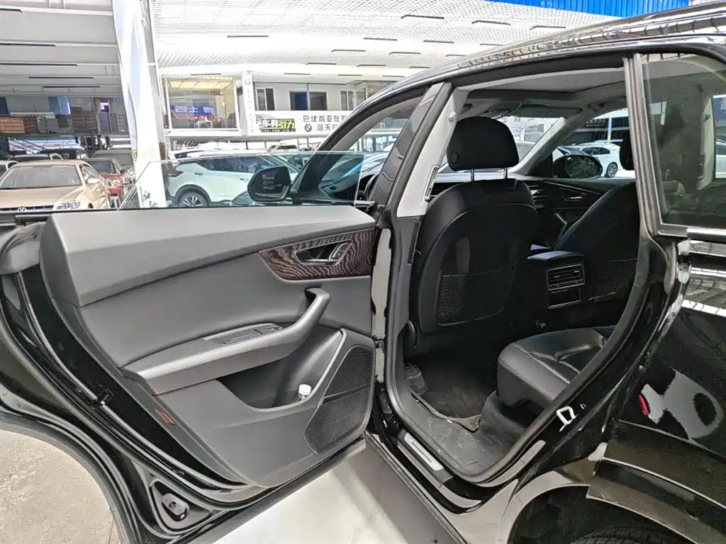 Audi Q8 2022