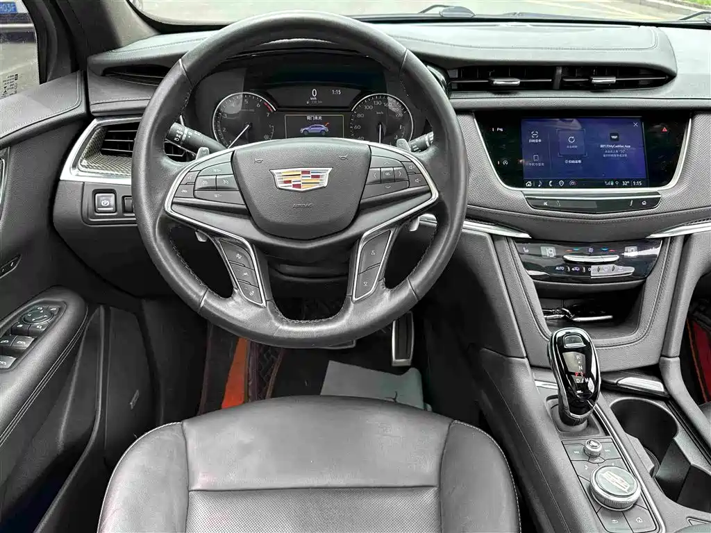 Cadillac XT5 2021 — фото 7