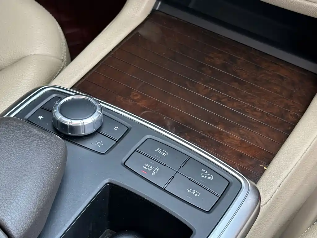 Mercedes-Benz M-Class 2014 — фото 18